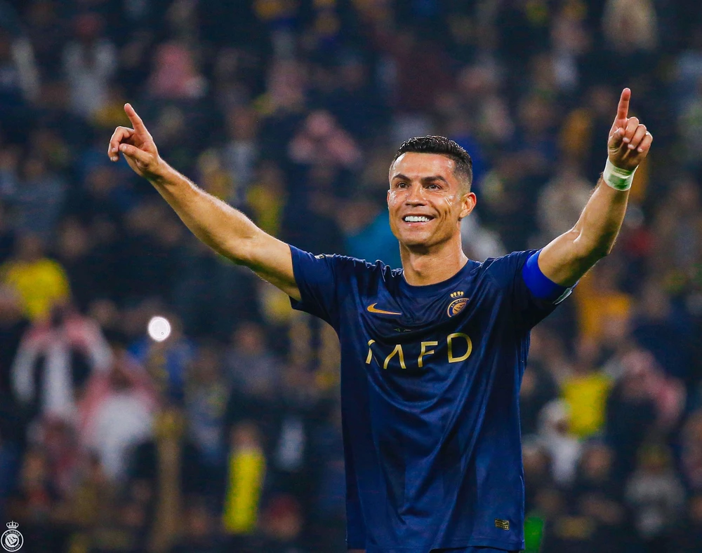 Cristiano Ronaldo đứng Top 10 cầu thủ ghi bàn nhiều nhất thế giới